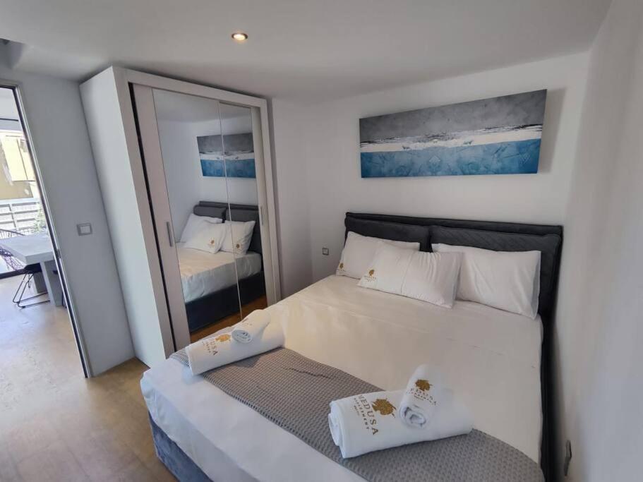 Appartamento Gazi Pool House Atene Esterno foto